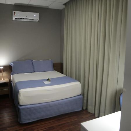 Jockey Class Hotel Терезина Екстериор снимка