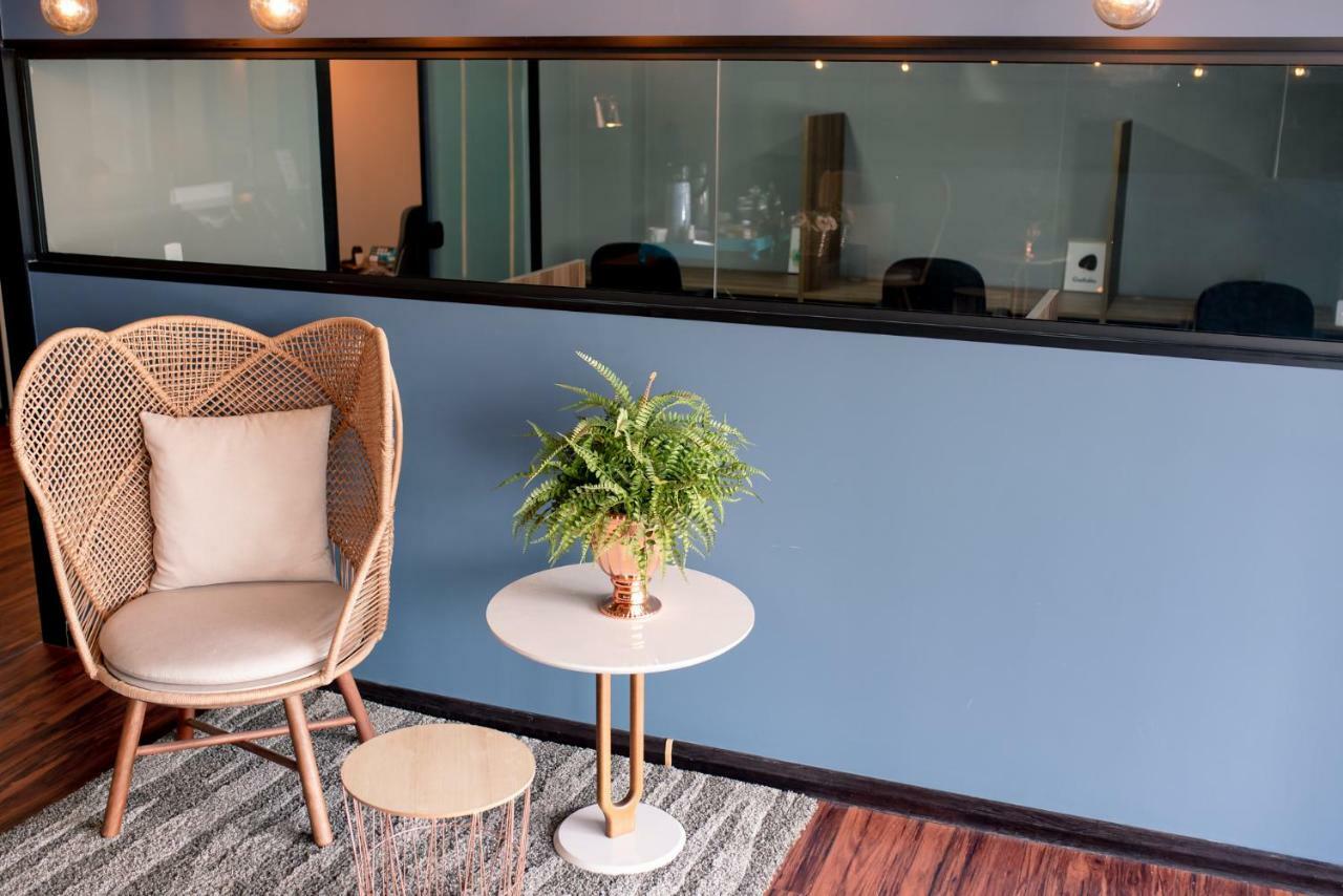 Jockey Class Hotel Терезина Екстериор снимка